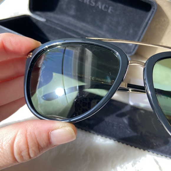 Versace Sunglasses - Picture 5 of 12
